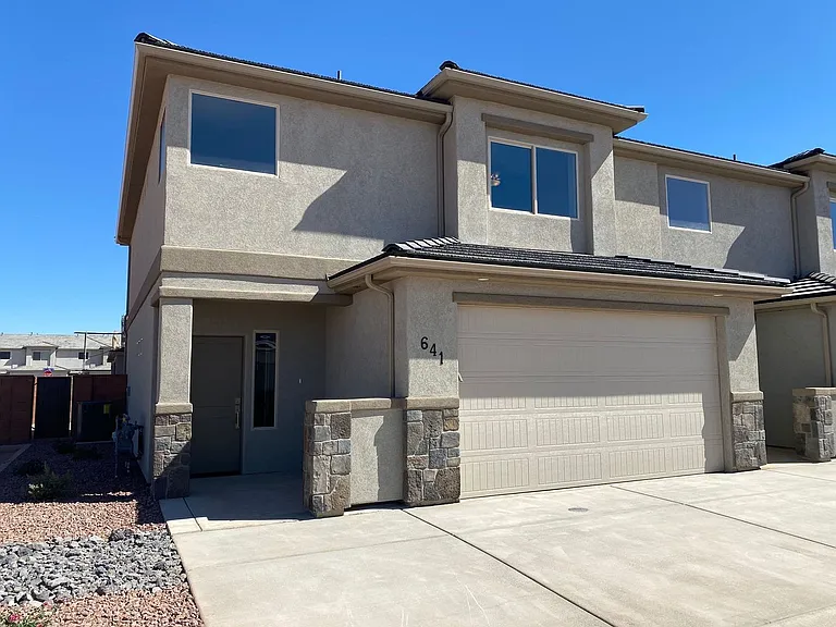 Red Mountain Vista Town Home — Photo 2