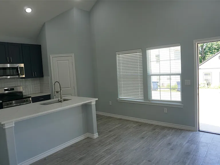 11753 White Cedar — Photo 4