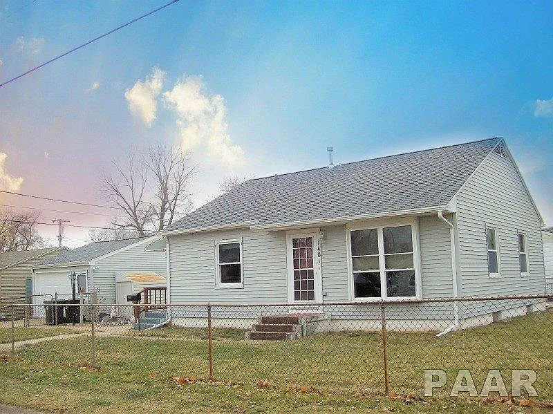 1401 Jerome St photo 1