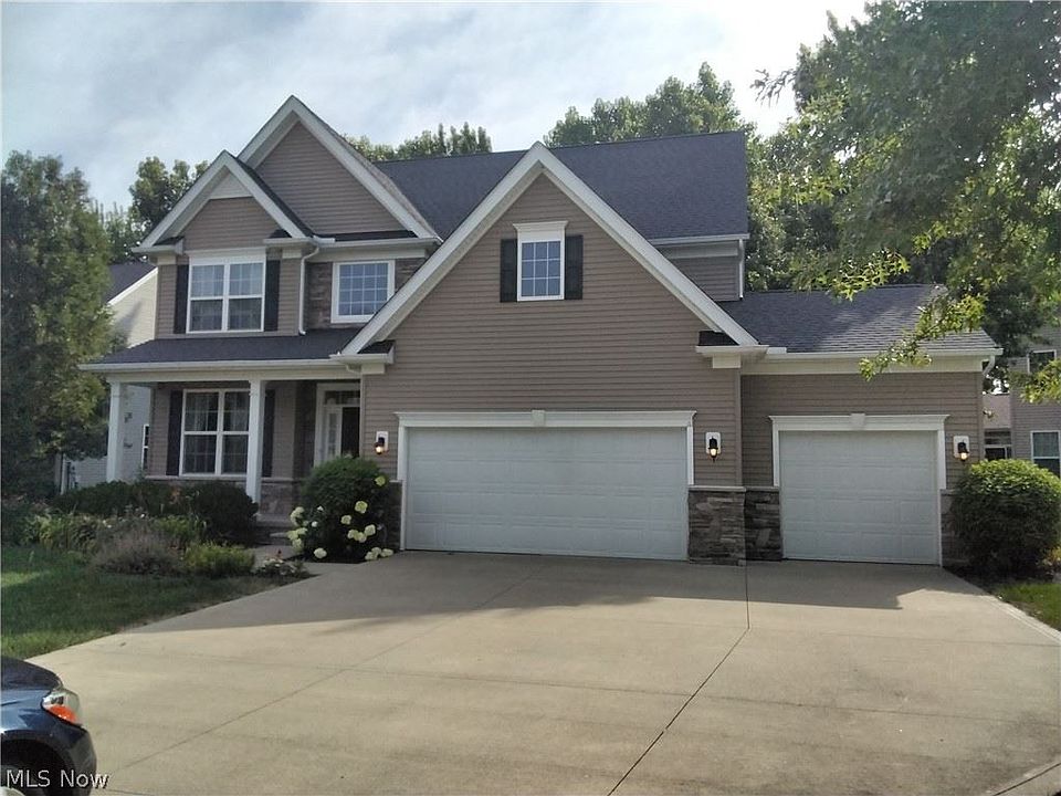 1st image of 329 Westporte Pl