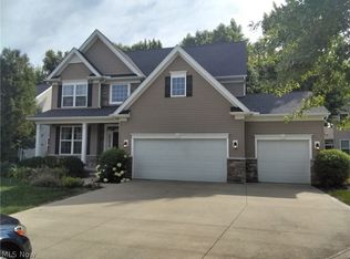 329 Westporte Pl, Avon Lake, OH 44012