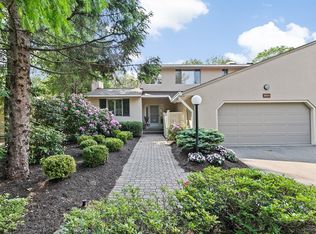 202 Allandale Rd #A, Chestnut Hill, MA 02467