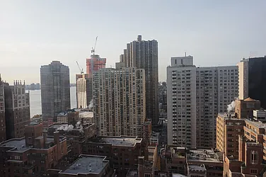 Rented by Lynn Herman Associates, LLC 