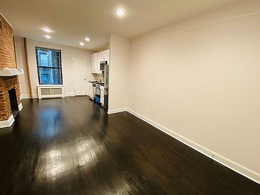 1st image of 445 W 56th St APT 3W