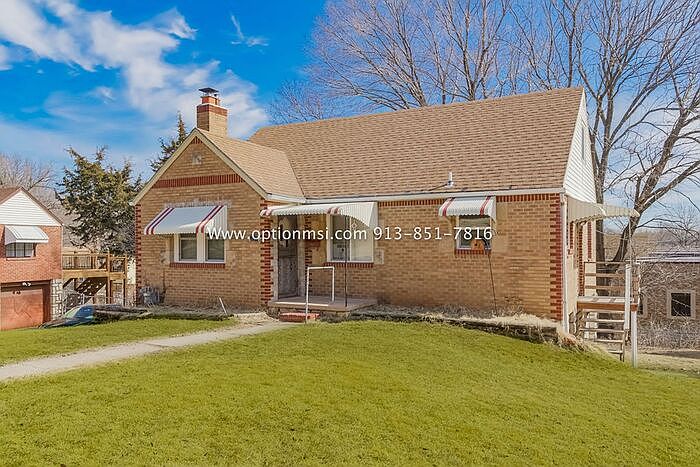 1st image of 3127 E Barker Cir