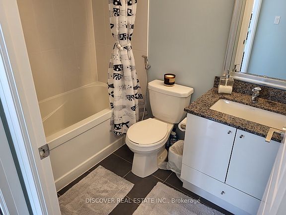 5th image of 55 Eglinton Ave W Unit 2402
