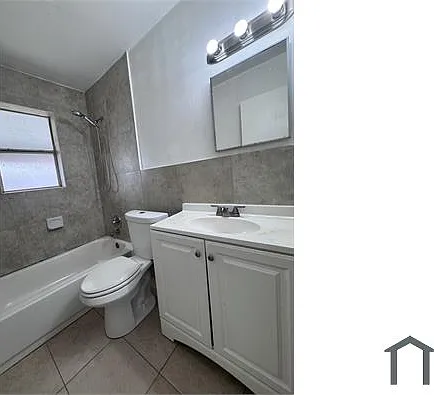 2500 NW 21st St #1N — Photo 12