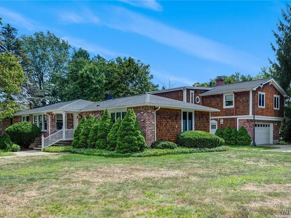 8165 Miles Rd, East Amherst, NY 14051