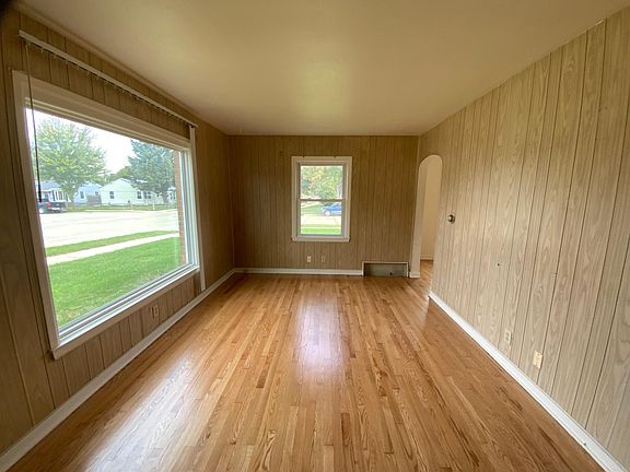 Living room (other view)