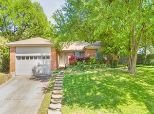 4411 Willow Bend Dr, Arlington, TX 76017