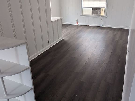 2nd image of 315 Alabama Ave #30447A148