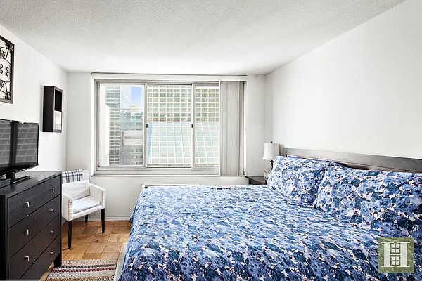 Sold by Halstead Real Estate | media 2