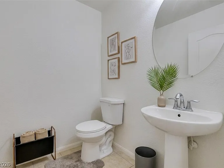 685 Taliput Palm Pl — Photo 33