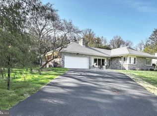 760 Spring Ln, York, PA 17403