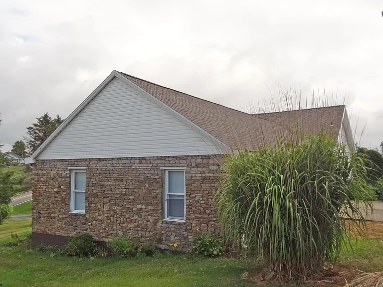 2726 Stewartstown Rd — Photo 6
