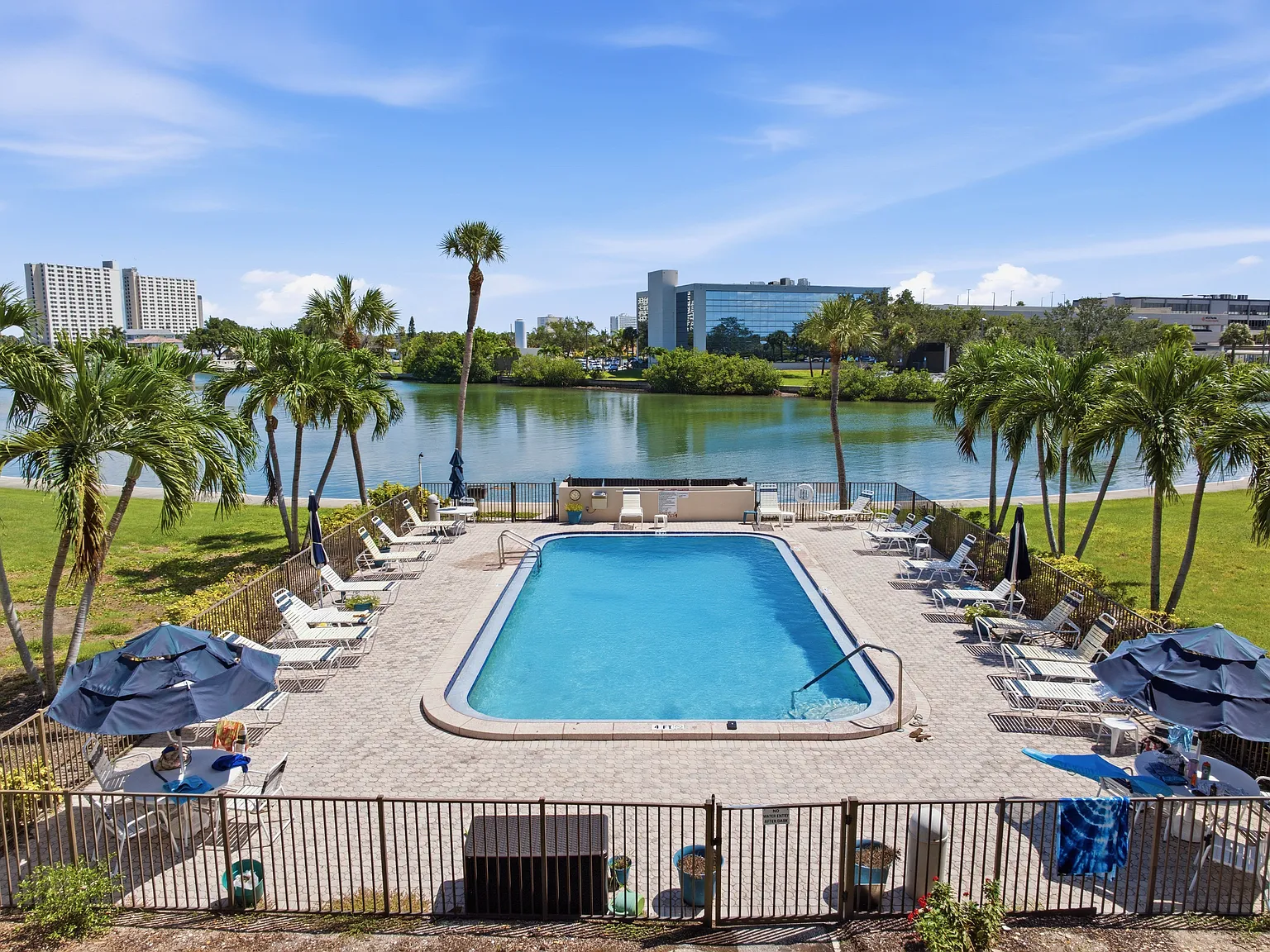 Bay Islands 3 bedroom 2 bath — Photo 2