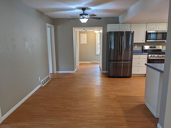 3rd image of 8710 W 139th Ave