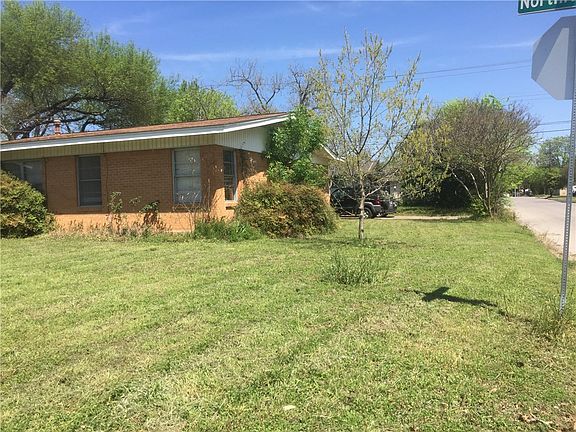 3rd image of 1310 Northridge Dr