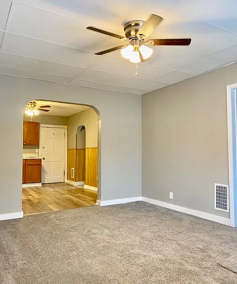 114 Huetter Ave #1 — Photo 1