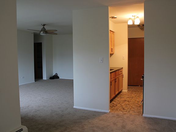 2nd image of 8460 Skokie Blvd APT 309