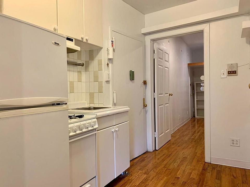 2nd image of 1374 York Ave #2DD