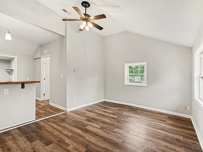 9032 Link Rd — Photo 9