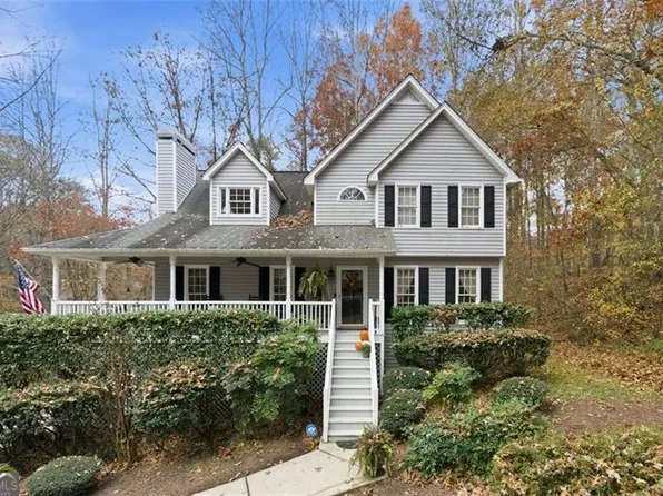 328 Abbington Ln, Douglasville, GA 30134