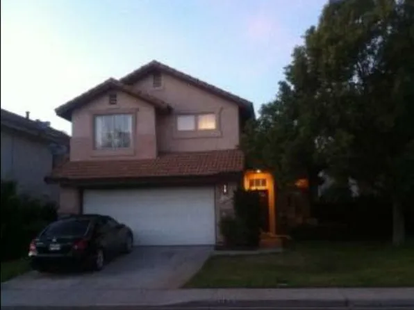 14060 Yorktown Ct, Fontana, CA 92336