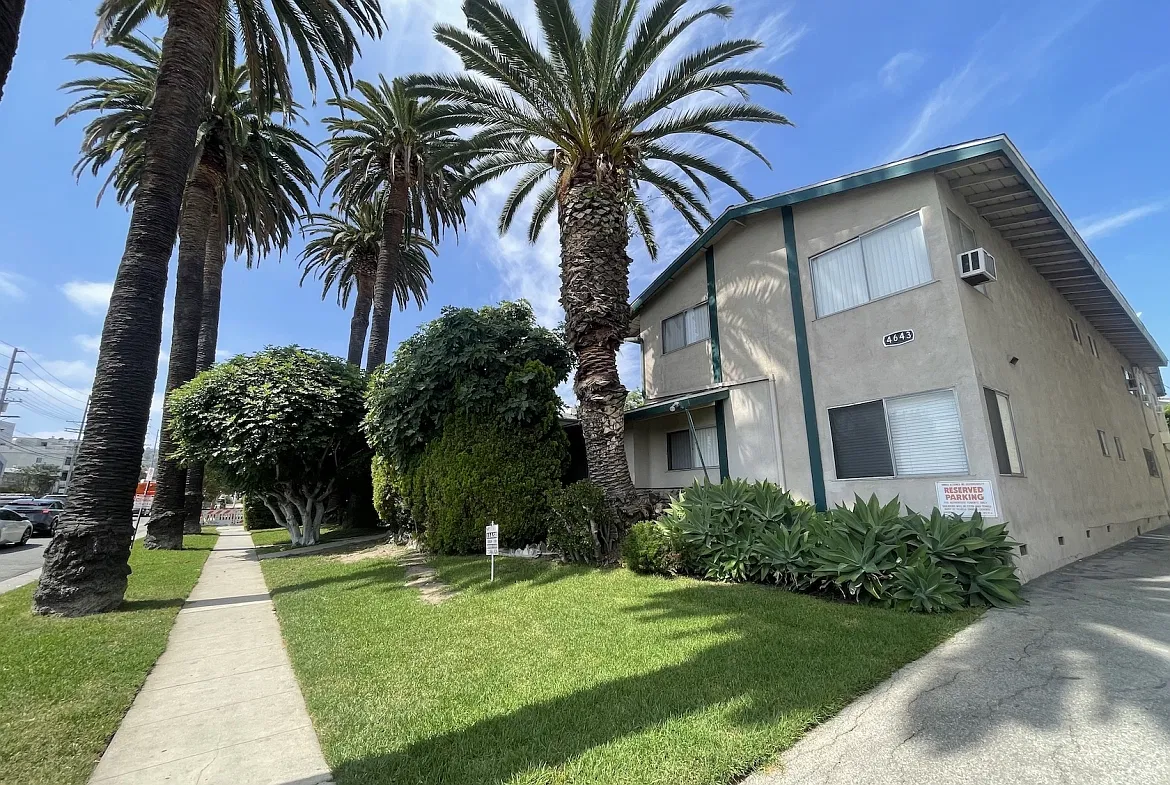 Kester Ave, Sherman Oaks — Photo 3