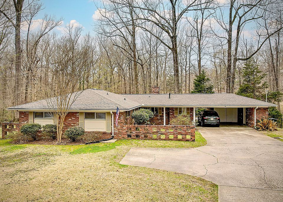 1st image of 310 Chapel Hills Dr