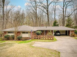 310 Chapel Hills Dr, Vicksburg, MS 39180