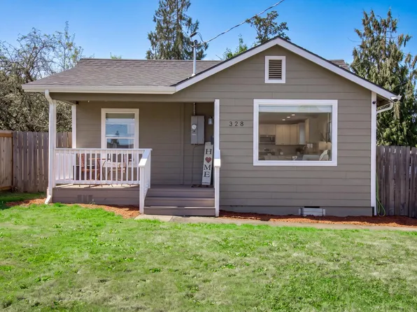 328 9th Ave, Sweet Home, OR 97386