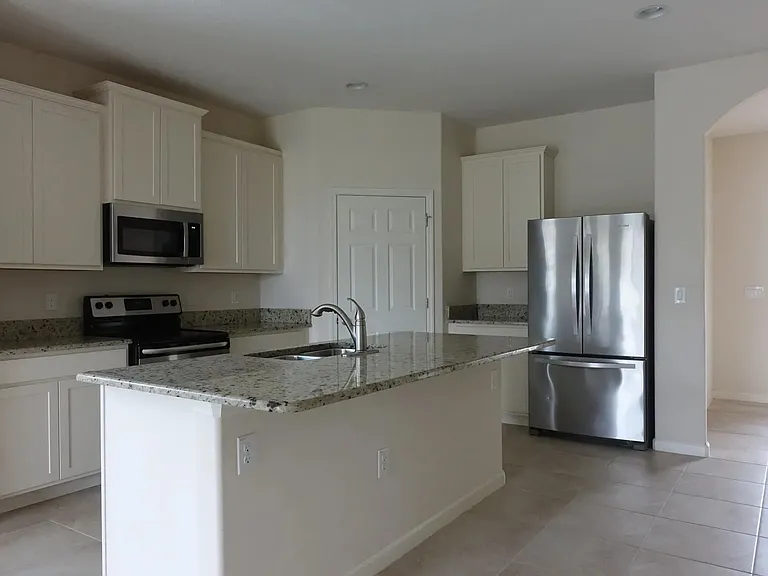 1014 Musgrass Cir — Photo 4