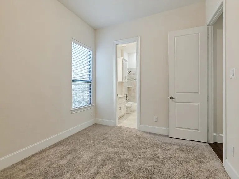 3004 Deansbrook Dr — Photo 10