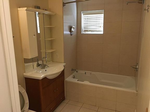 4th image of 168 Hyde St APT 302