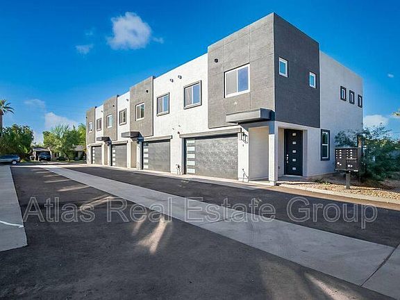 3rd image of 101 W 9th Pl #101