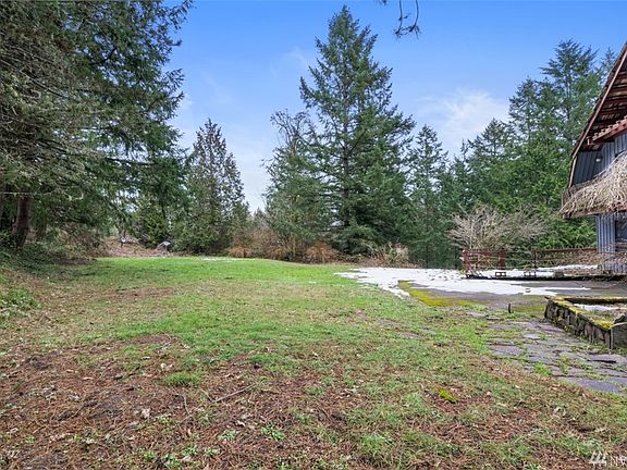 5th image of 4501 Hemlock Ln NW