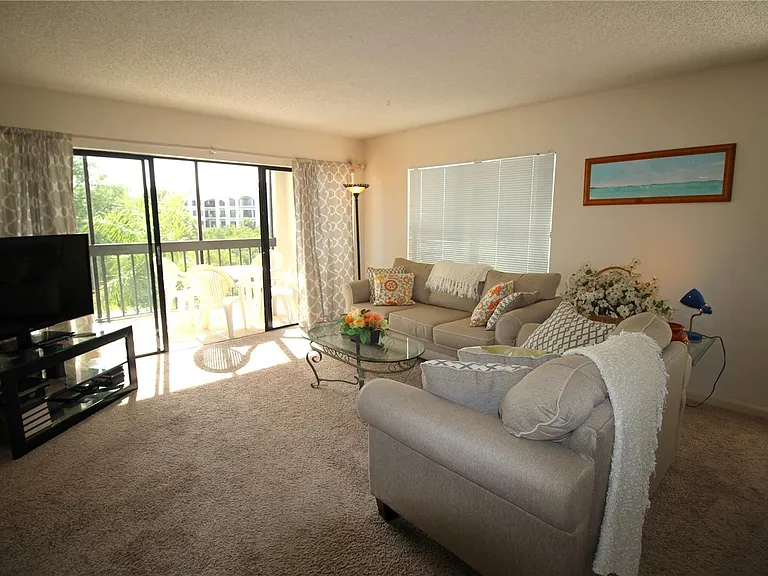 1806 Mariner Dr #214 — Photo 8