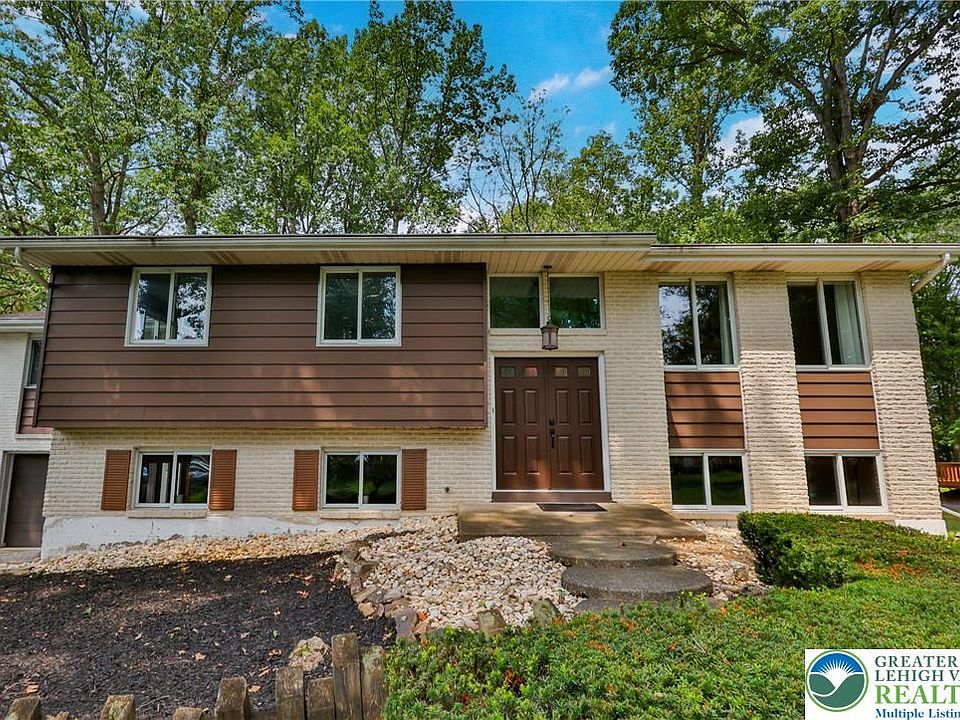 2nd image of 2568 Woods Edge Rd