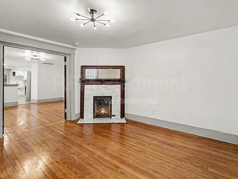 931 Oglethorpe Ave SW — Photo 2