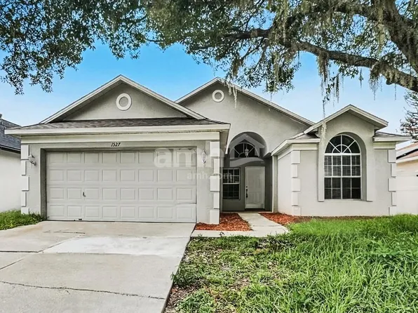 1527 Firewheel Dr, Wesley Chapel, FL 33543