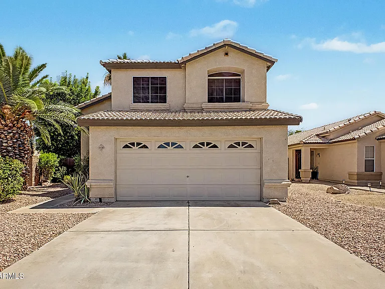 2155 W Olla Ave — Photo 1