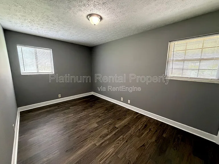1502 Waverly Way #C3 — Photo 11