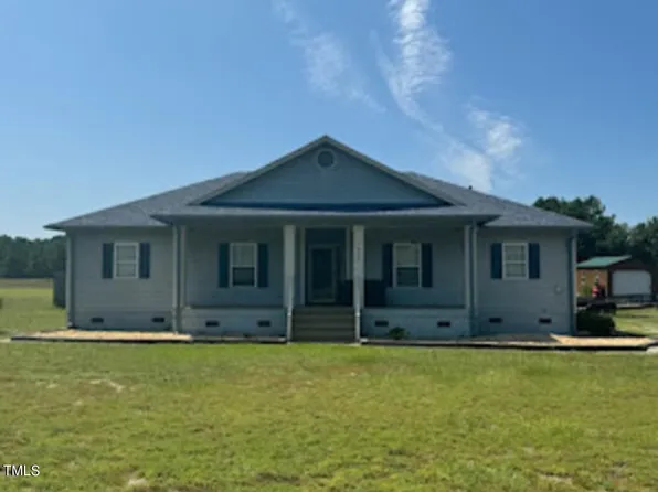 7452 Cedar Creek Rd, Fayetteville, NC 28312