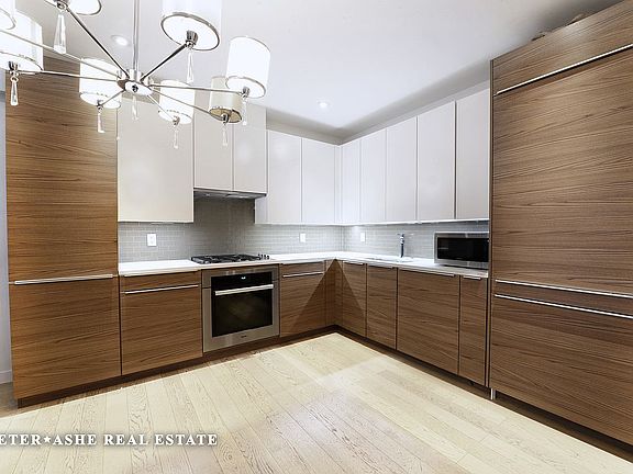 4th image of 337 E 62nd St #2A