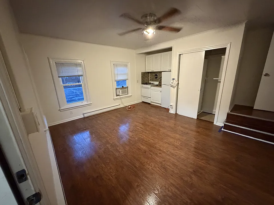 104 Clinton St #3