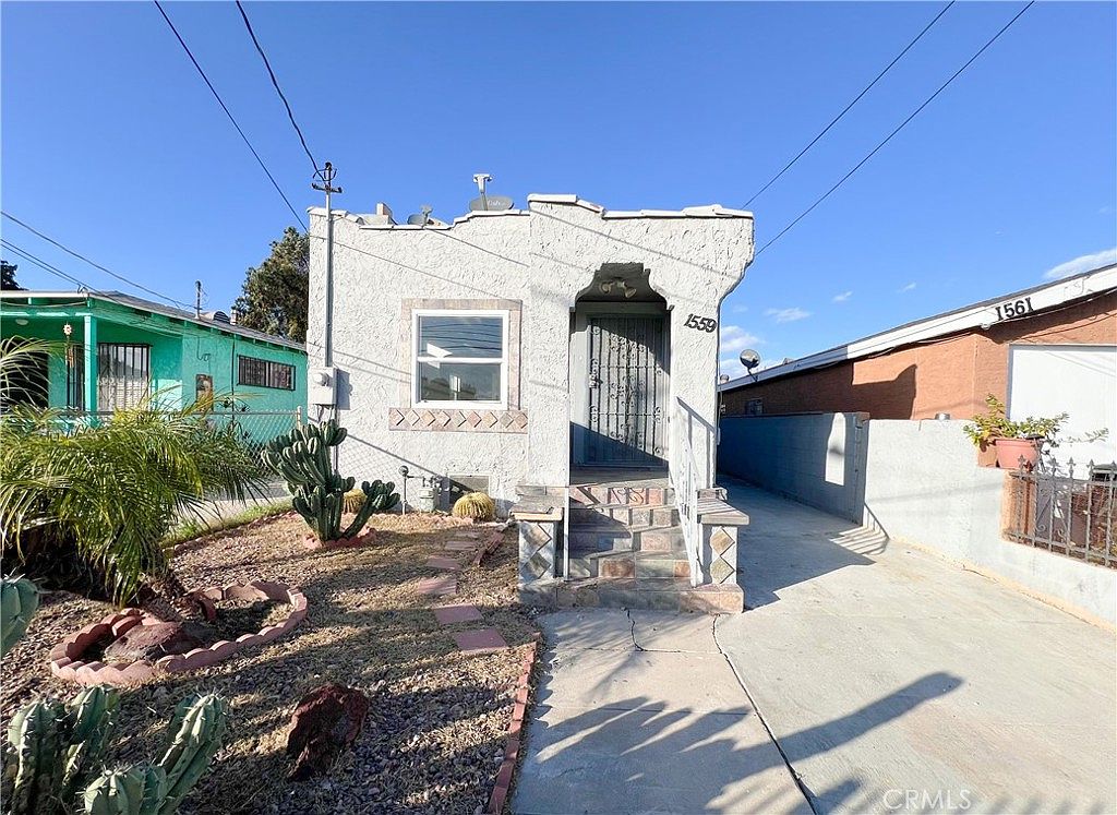 1559 E 110th St, Los Angeles, CA 90059 | MLS #EV24056894 | Zillow