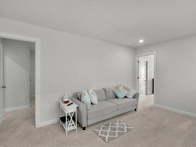 3109 Lisburn St — Photo 18