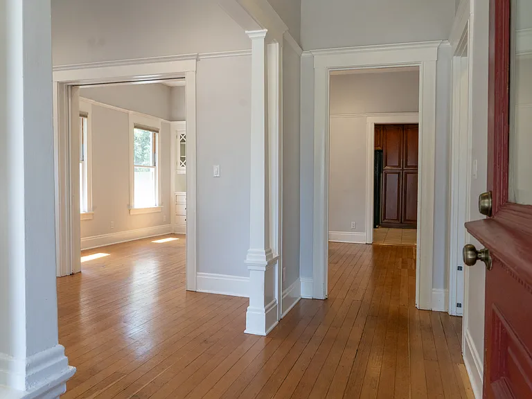2820 Manitou Ave — Photo 4