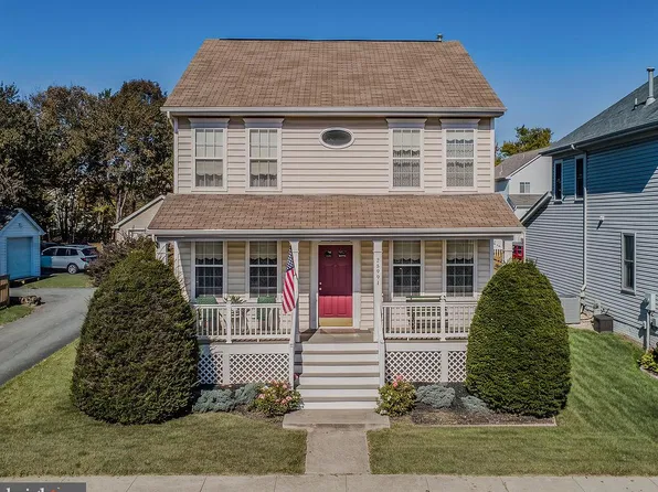 25991 Glasgow Dr, Chantilly, VA 20152